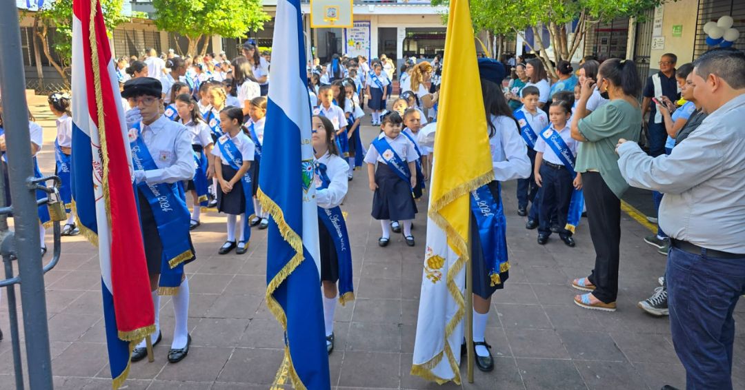 Mined prohibe la participación de los colegios católicos en los desfiles patrios