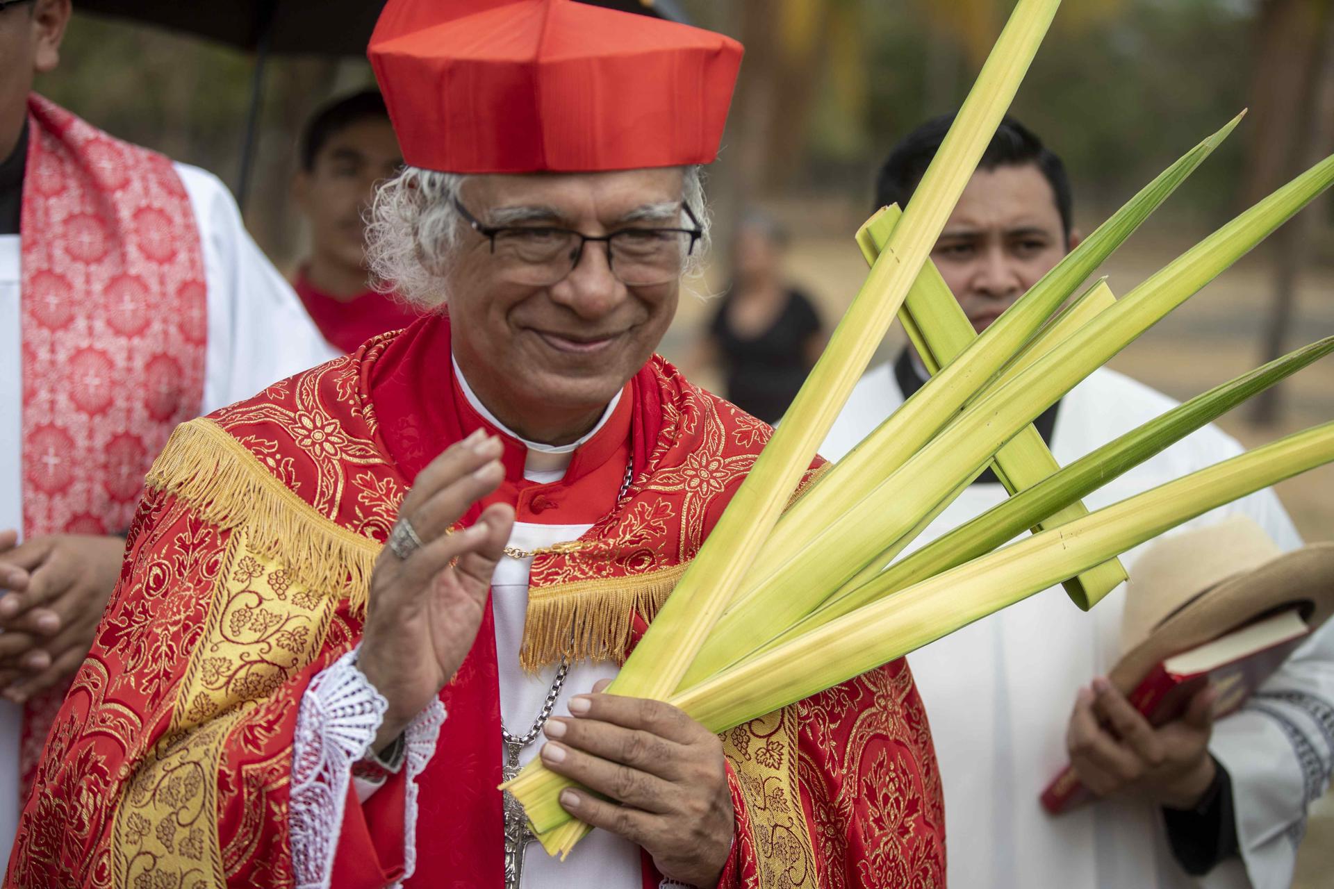 Cardenal Leopoldo Brenes pide en su cumpleaños que oren por él