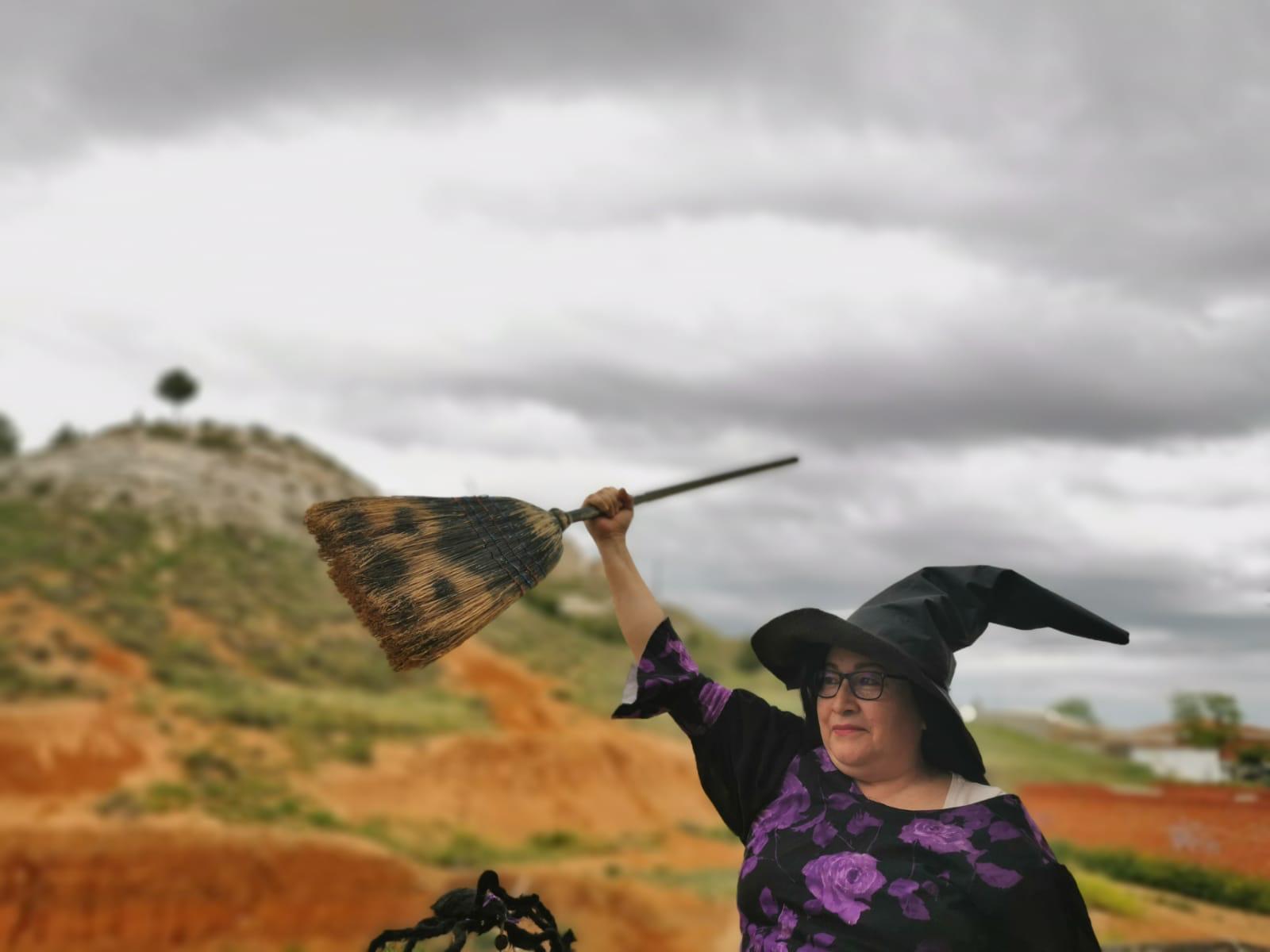Jamileth Chavarría, “La Bruja Mensajera” que da voz a las mujeres nicaragüenses