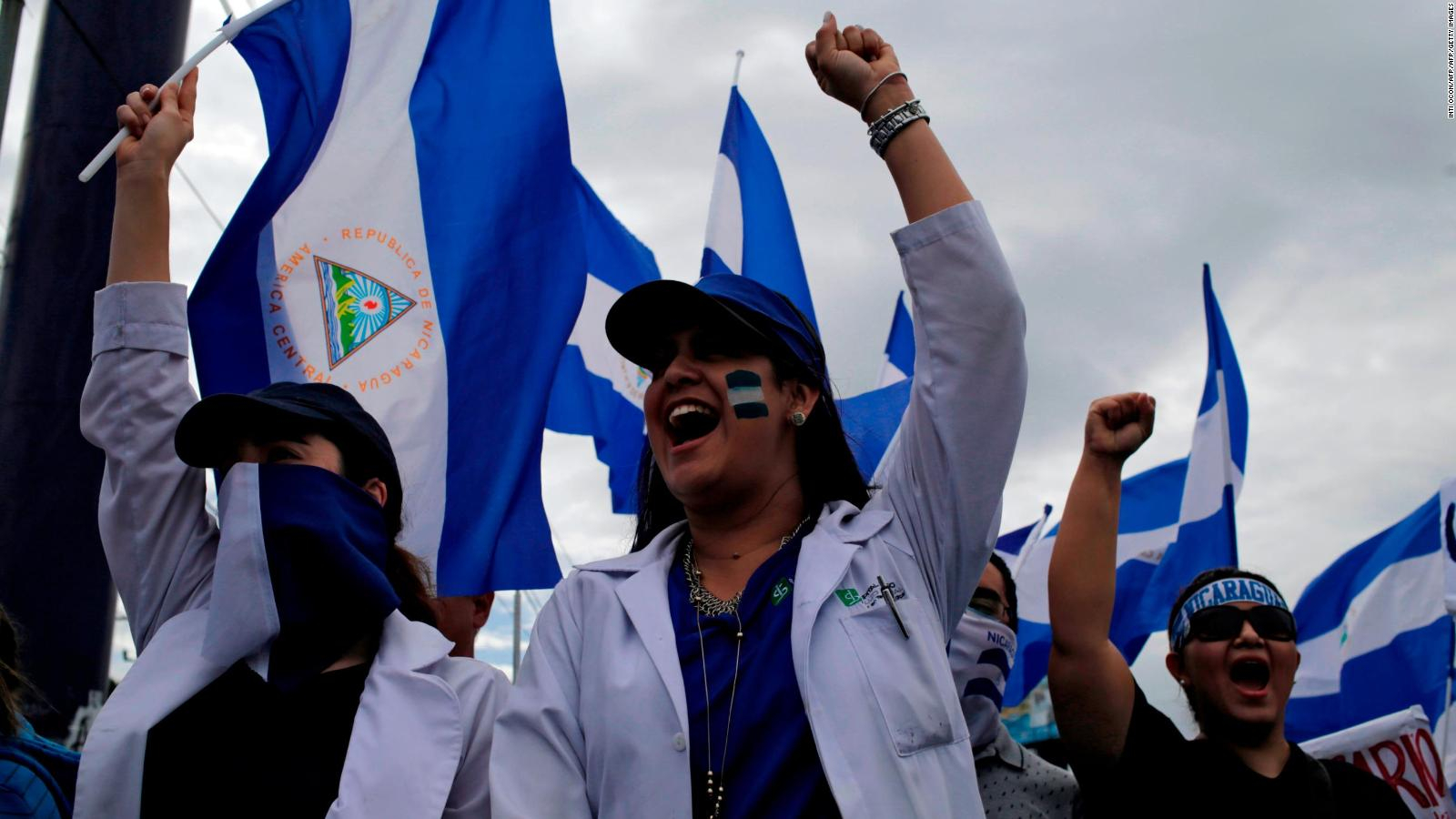 Despidos de personal médico “dañan” a usuarios del sistema de salud