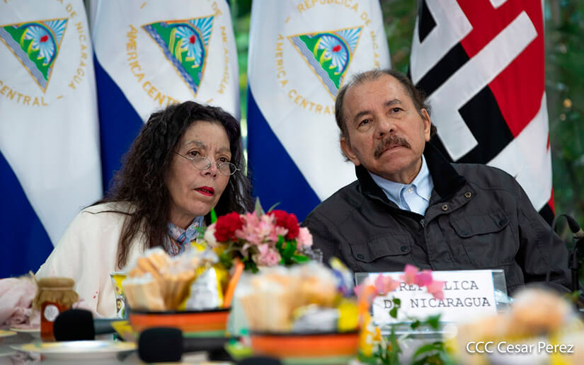 “No nos arrodillamos, no nos agachamos” ante los que se creen «amos del mundo», desafía Murillo