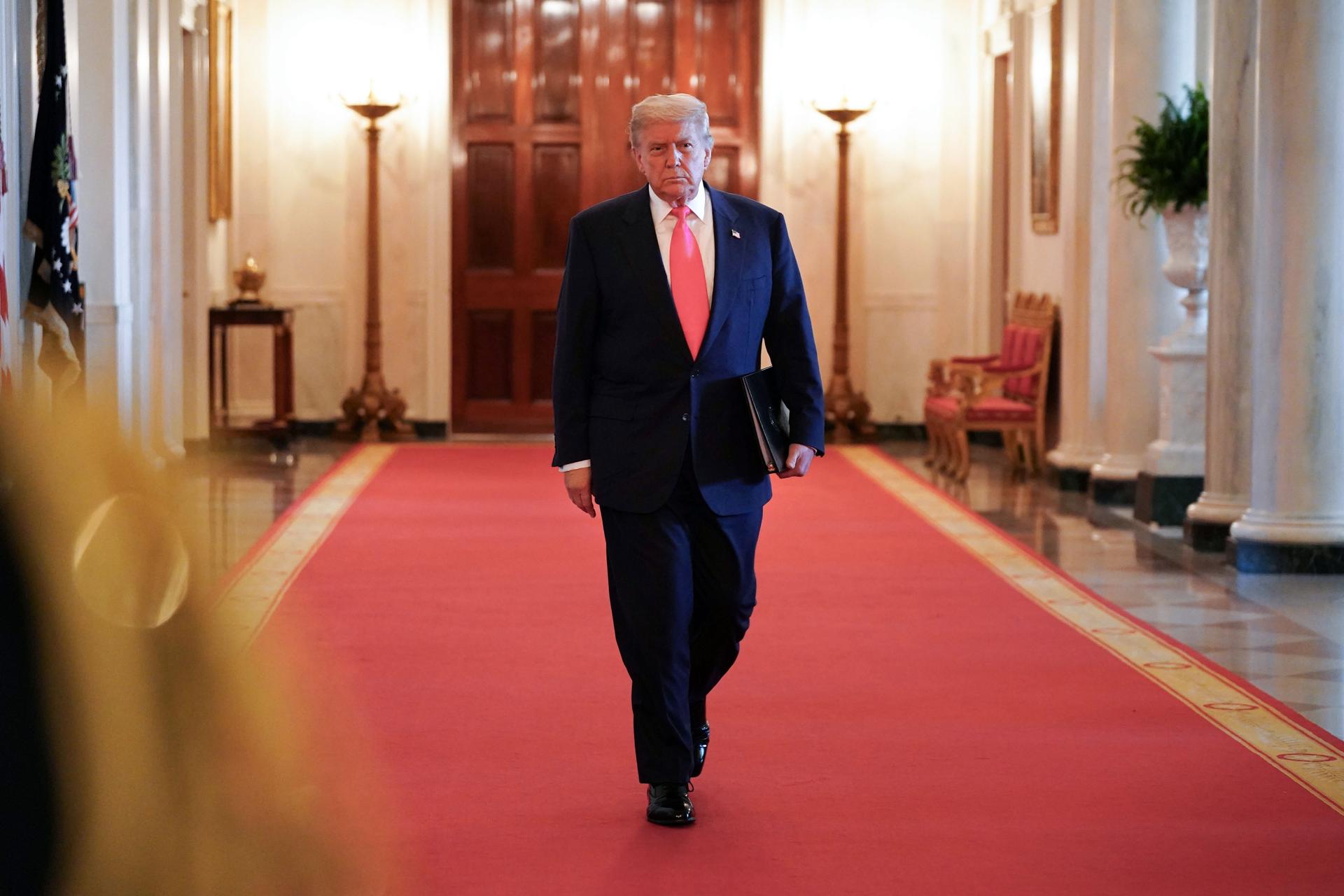 Trump dice que le salvó la vida al líder supremo iraní al no revelar su paradero a Israel