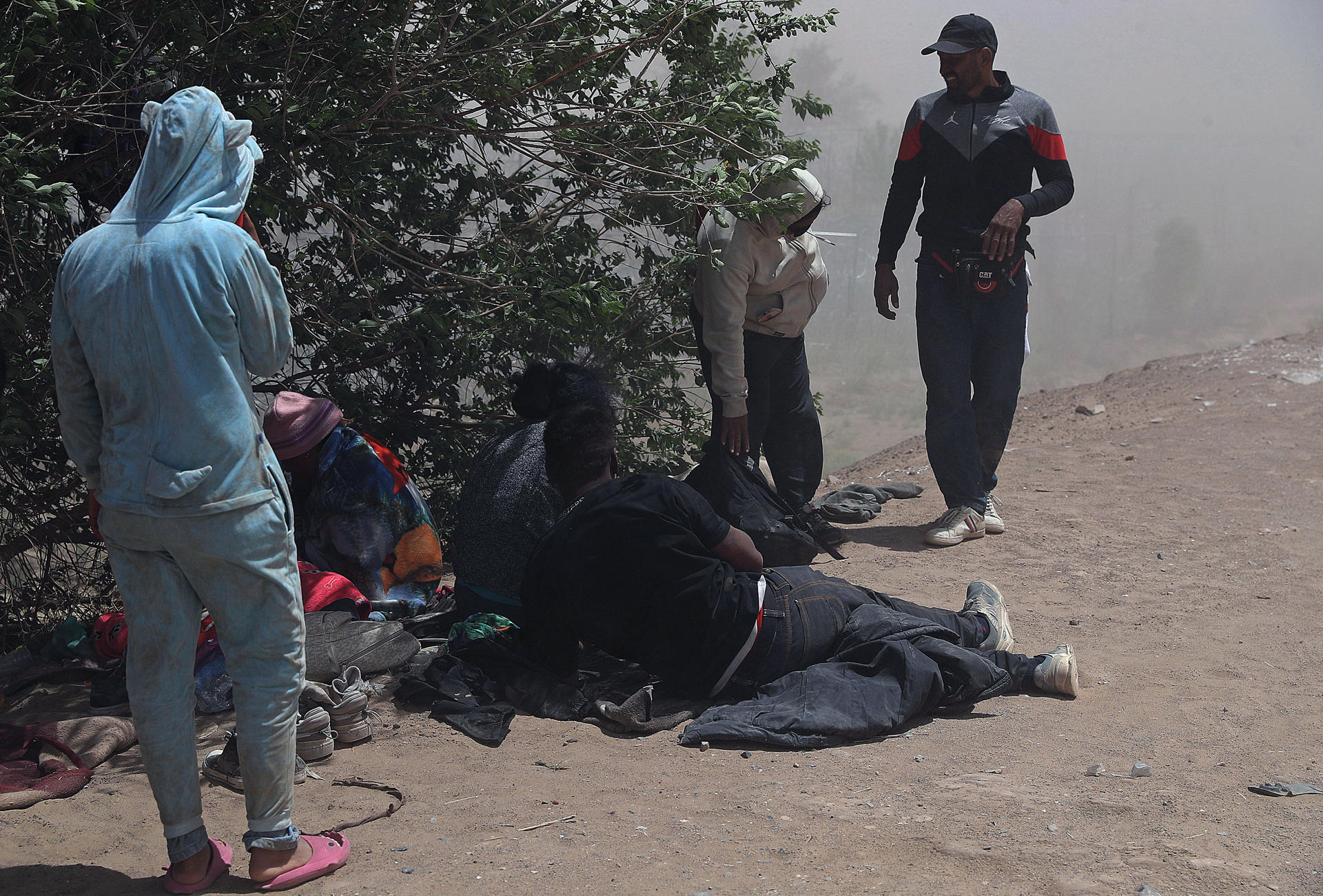 Crece el miedo de los migrantes al crimen organizado tras masacre en el norte de México