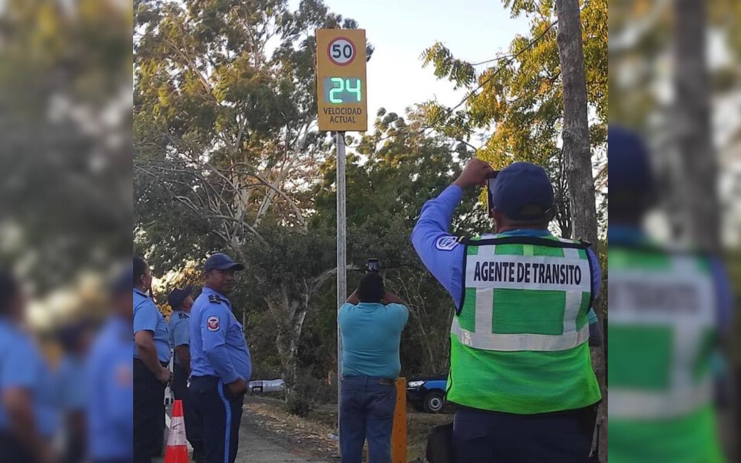Instalan radar en la carretera nueva a León para multar a conductores que viajen a exceso de velocidad