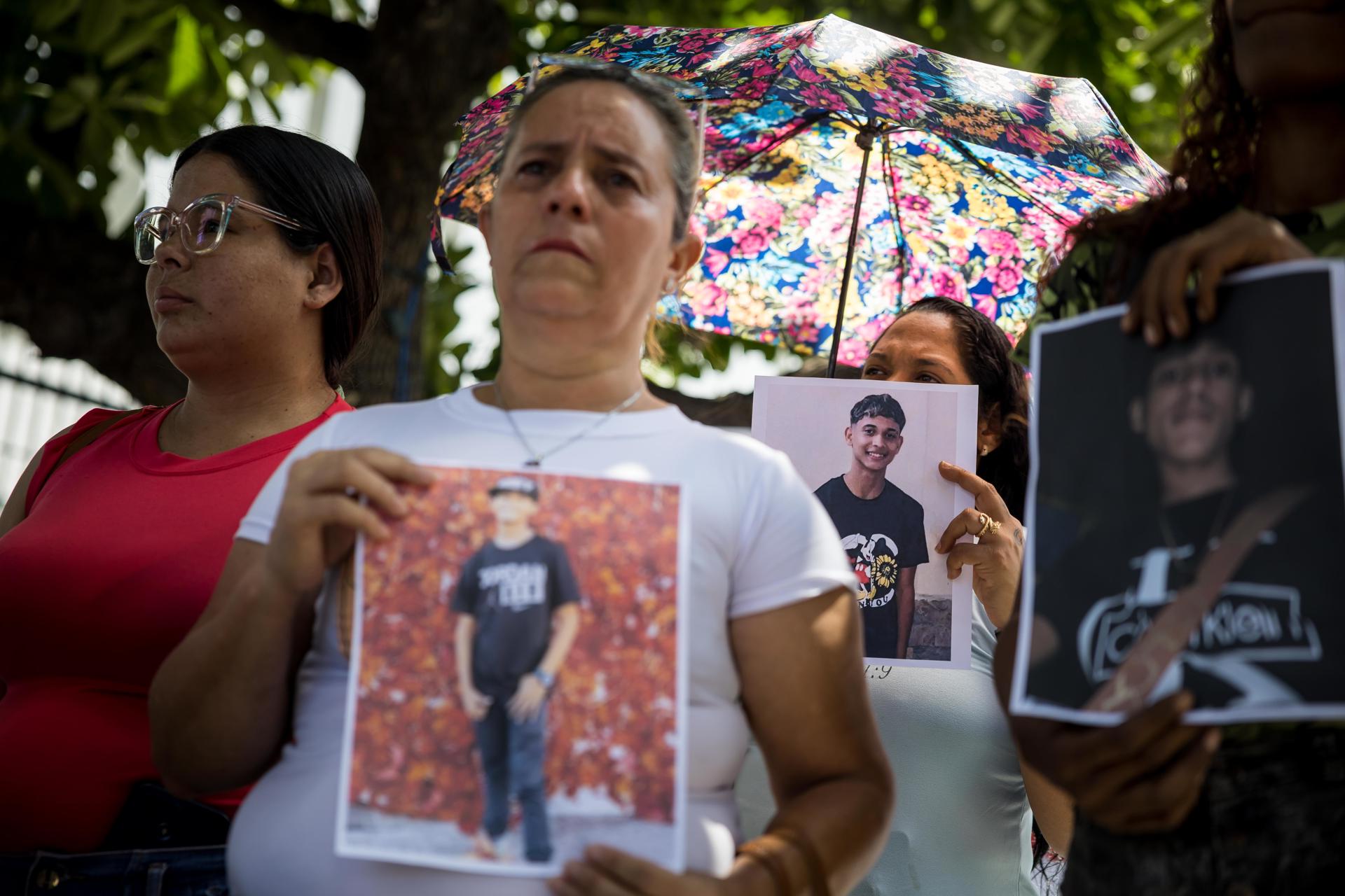 Familiares de adolescentes detenidos en Venezuela denuncian «torturas» contra los menores