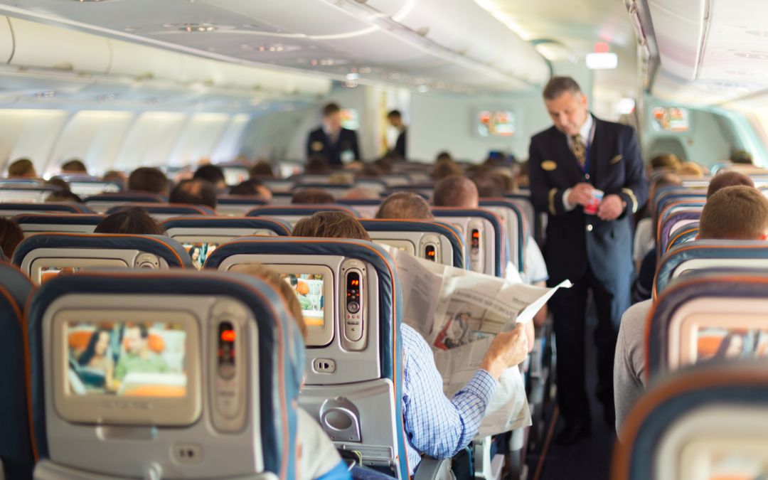 Aerolínea anuncia que exigirá a pasajeros con tallas grandes que compren un asiento adicional