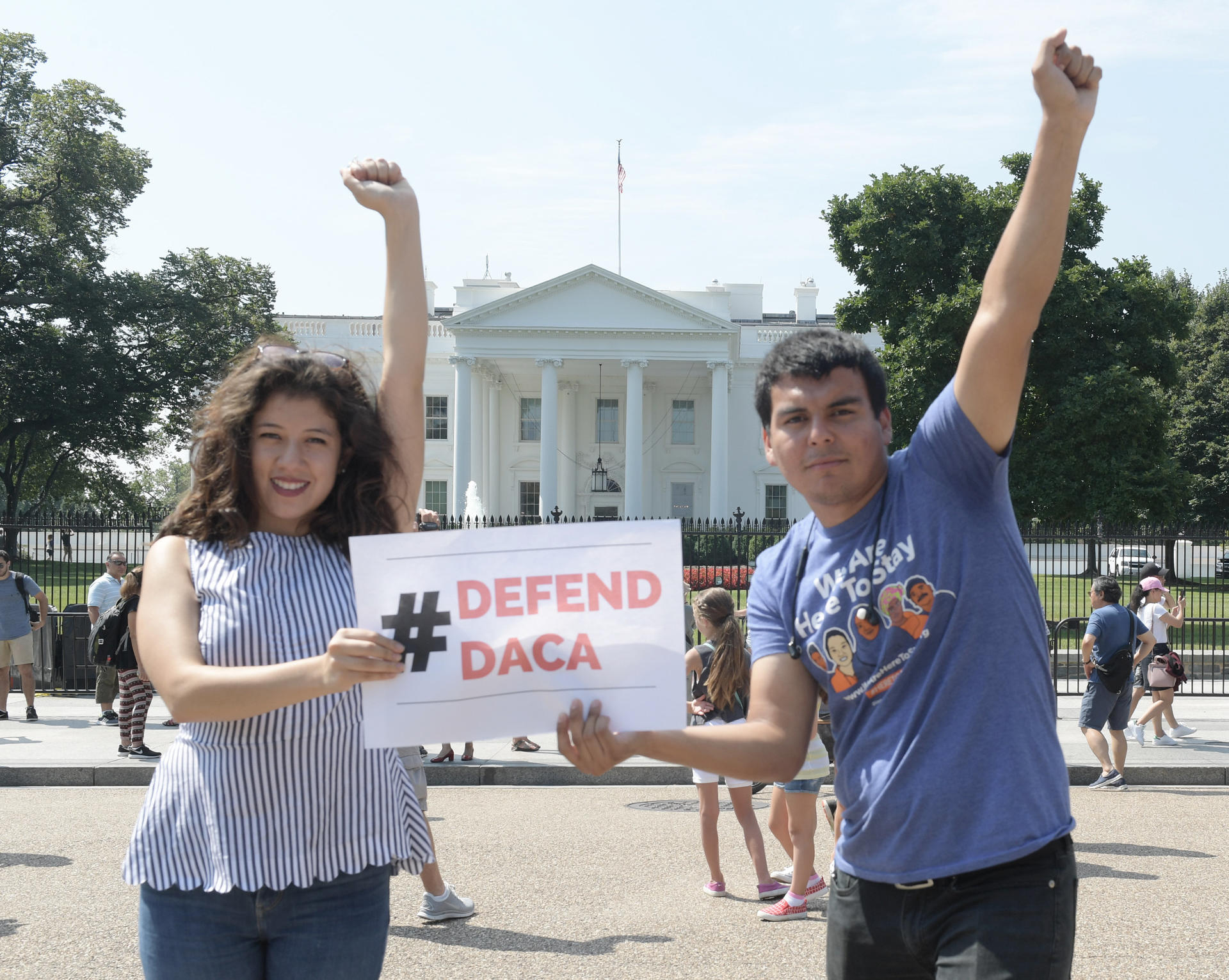 Más de 100.000 «soñadores» podrán acceder a planes médicos tras nueva norma de Biden