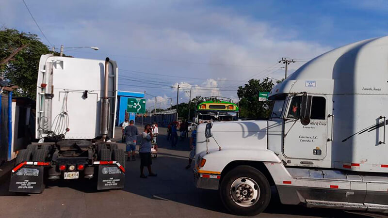 Gobiernos y transportistas acuerdan destrabar la frontera con Costa Rica