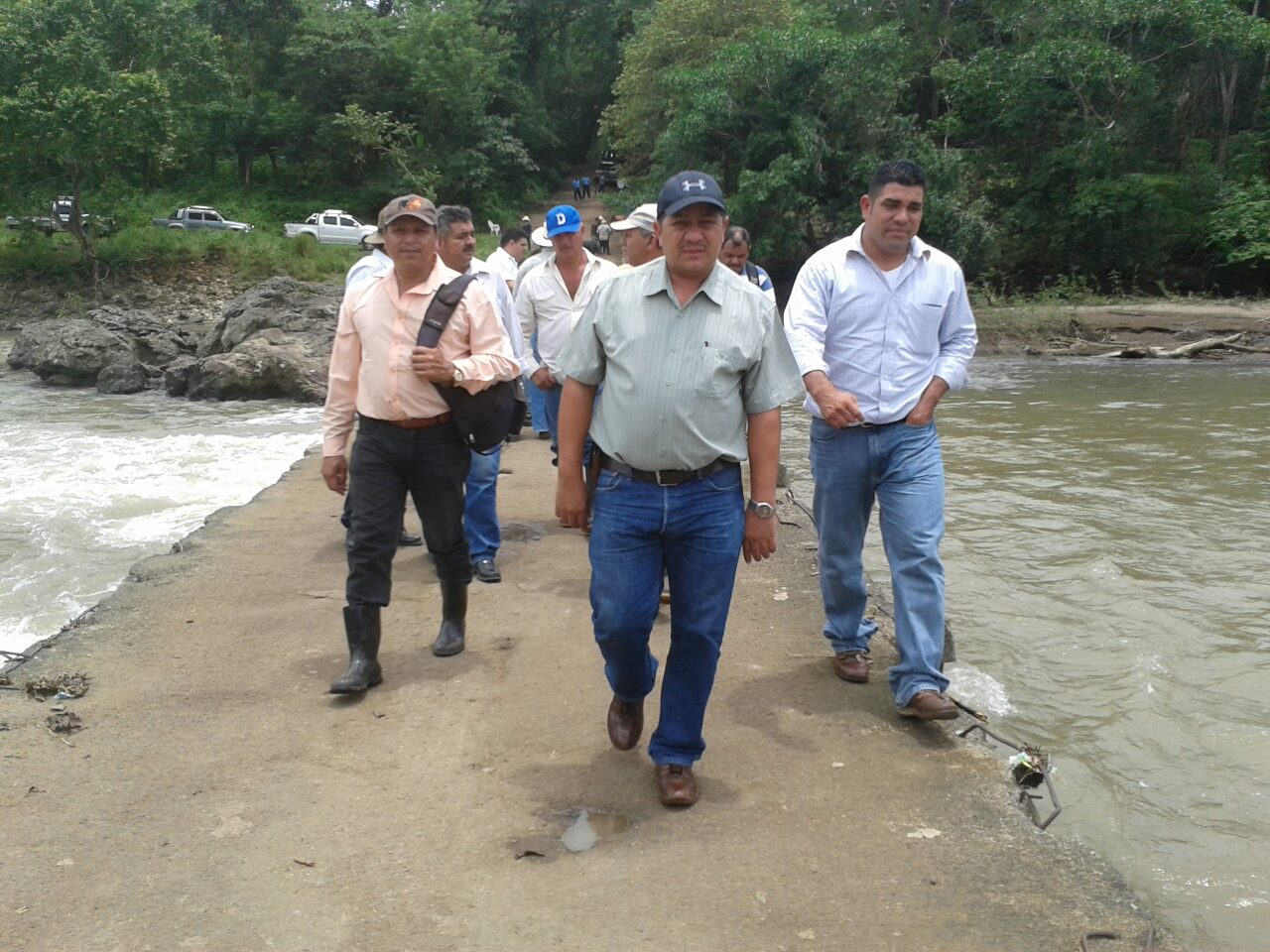 Alcalde de Muelle de los Bueyes se rebela al régimen y orienta cuarentena