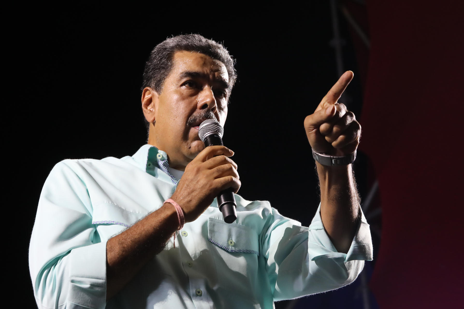 El dictador Nicolás Maduro lamenta la muerte de Humberto Ortega