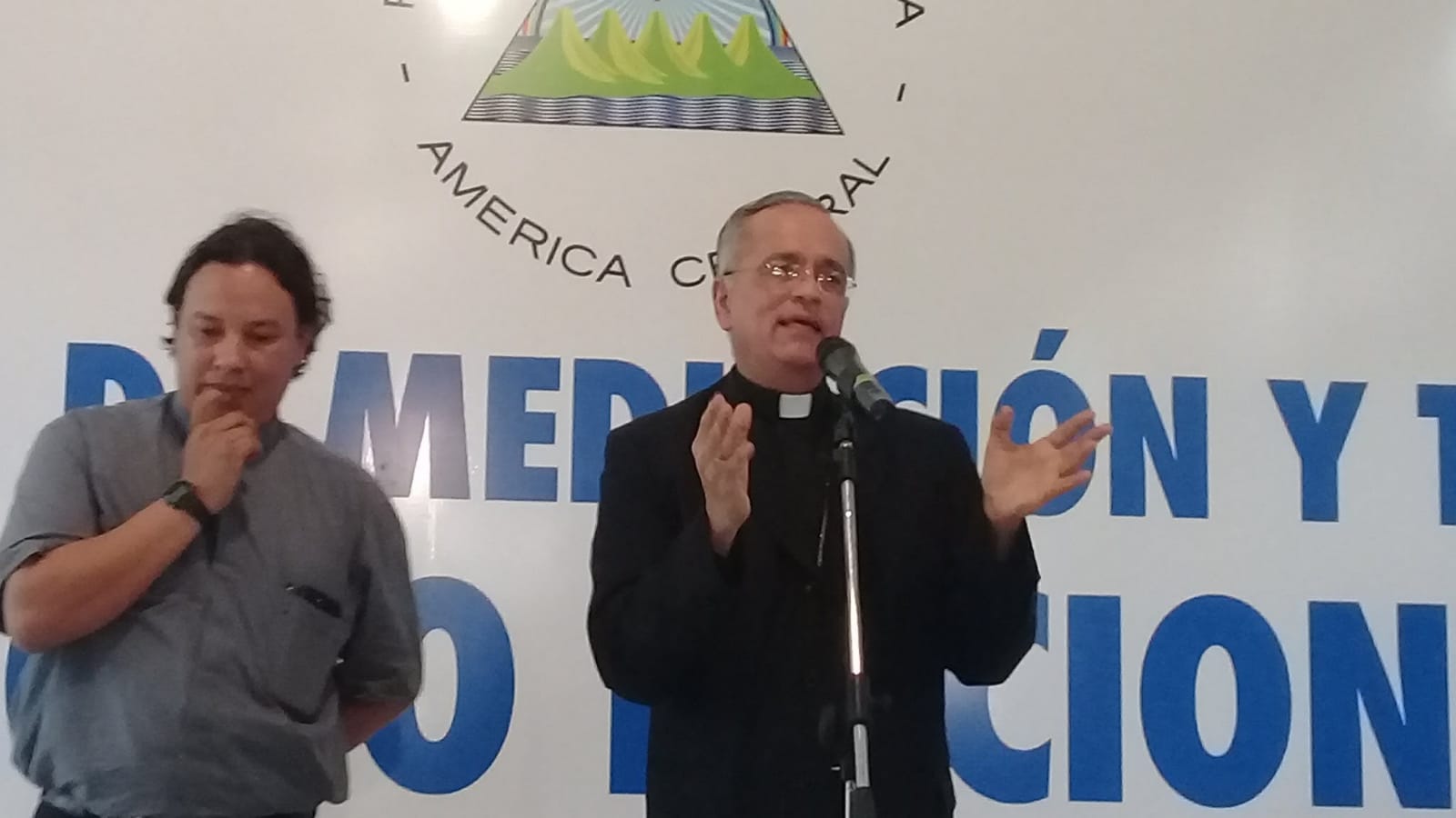 Monseñor Silvio Báez dejará Nicaragua por decisión del Papa