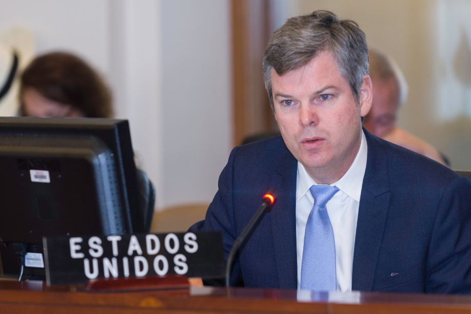 Embajador Sullivan: «COVID-19 se expande y afecta a todos, incluyendo ciudadanos estadounidenses y diplomáticos»