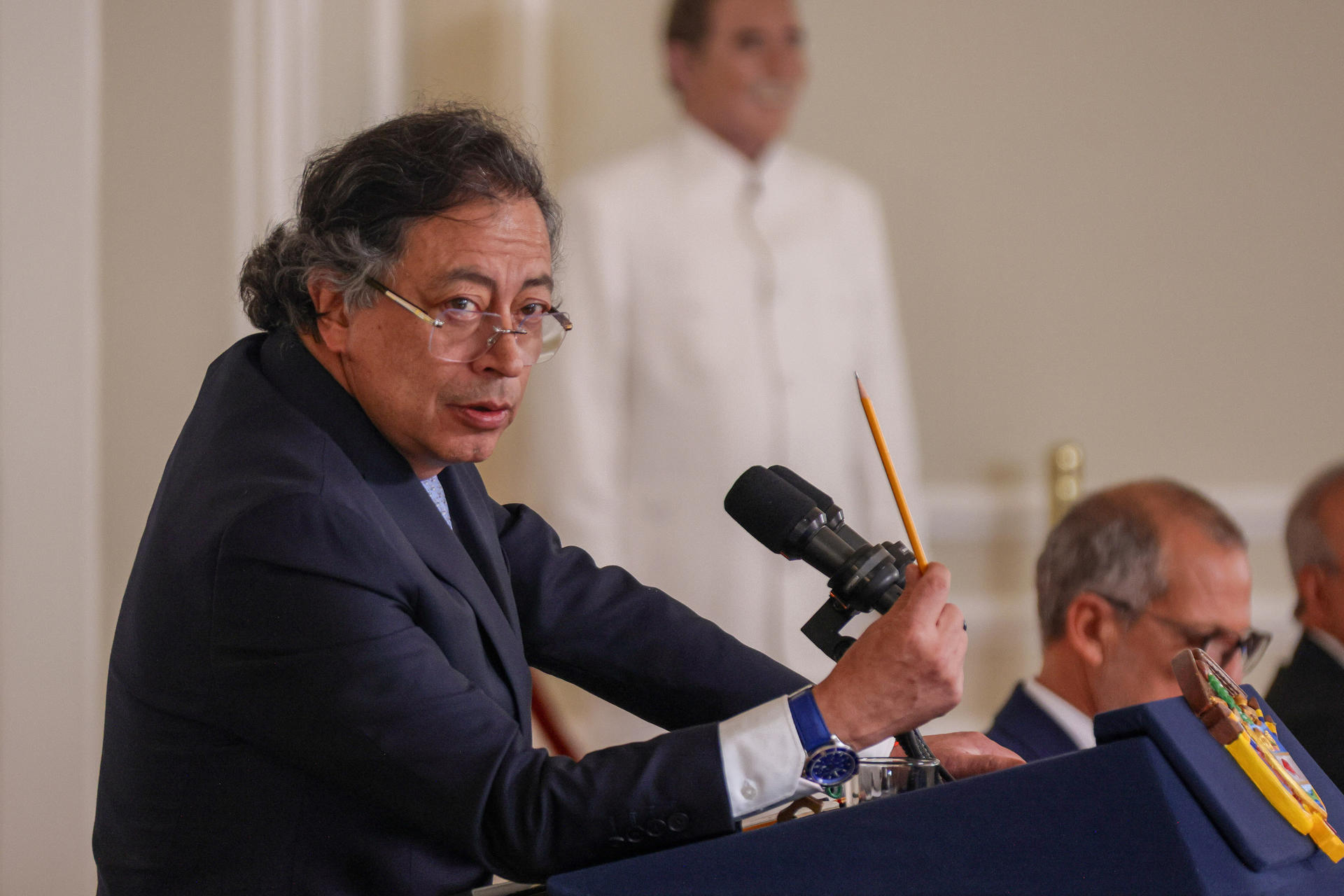 Colombia se queda sin canciller en medio de una crisis diplomática con EE.UU.