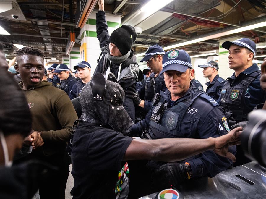 Protestas contra el racismo se extienden a varios países