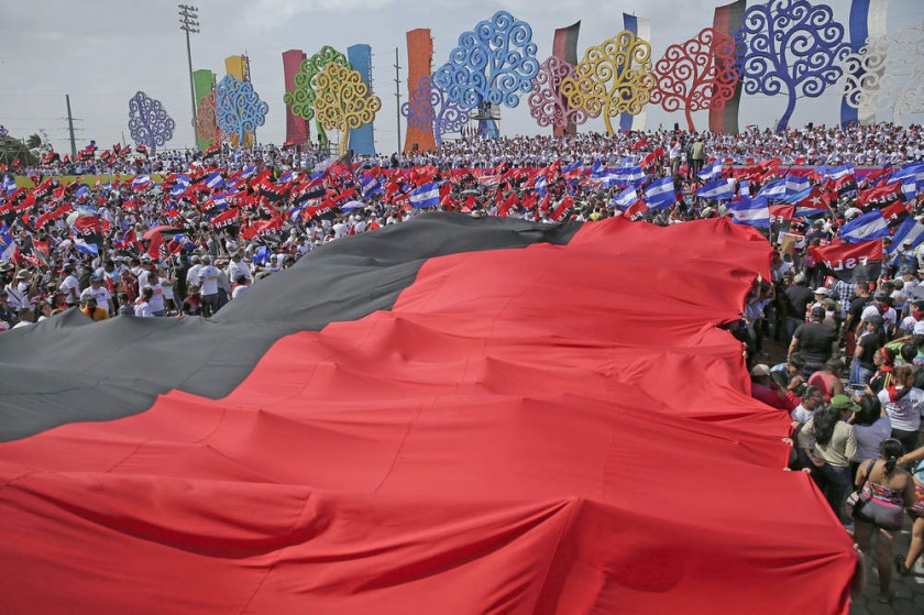 Derroche en Alcaldía de Managua: Un millón de córdobas en banderas