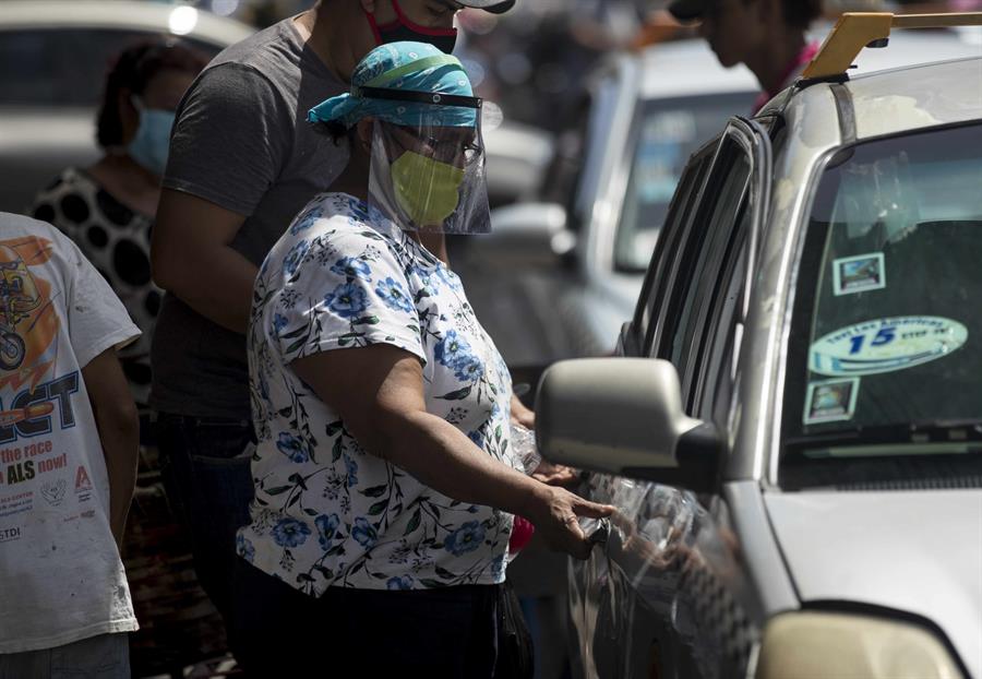 Nicaragüenses varados en Panamá ruegan que les permitan regresar en caravana
