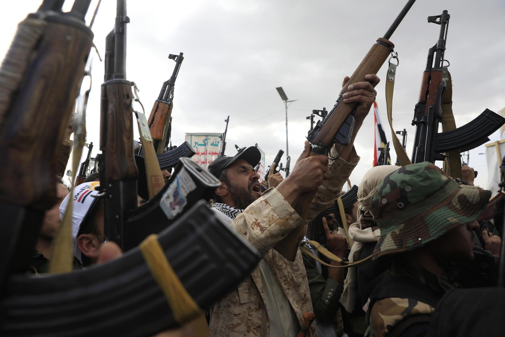 Estados Unidos lanza un ataque aéreo en Yemen y deja tres heridos en bastión de Al Qaeda