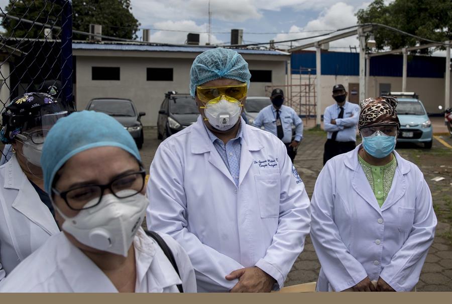 Médicos despedidos en medio de la pandemia en Nicaragua demandan su reintegro