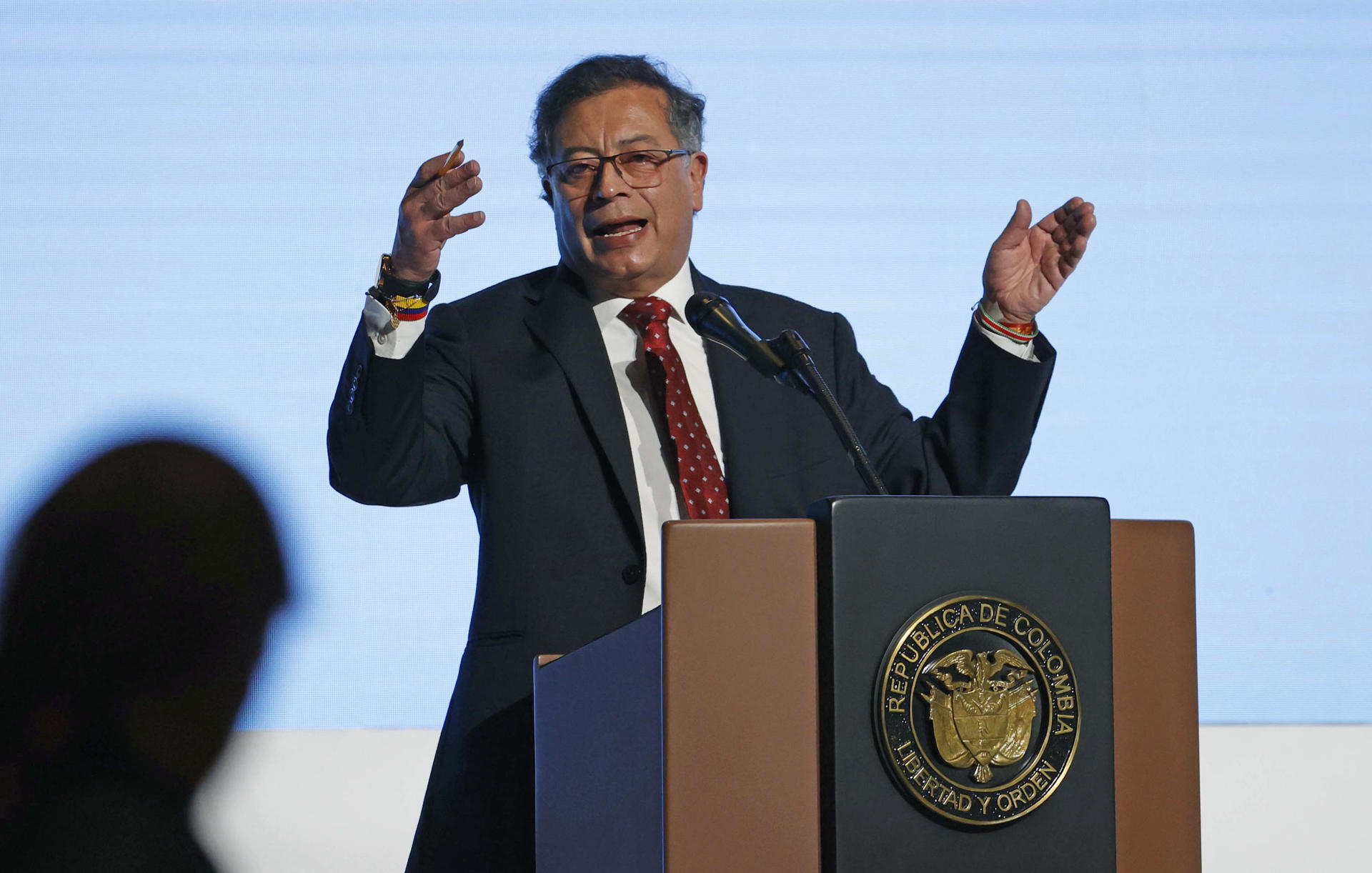 Petro dice que el «Gobierno venezolano» le quitó a Machado el derecho a ser elegida