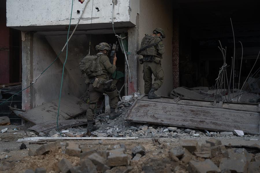Al menos 75 muertos en el centro de la Franja por ataques israelíes en el último día