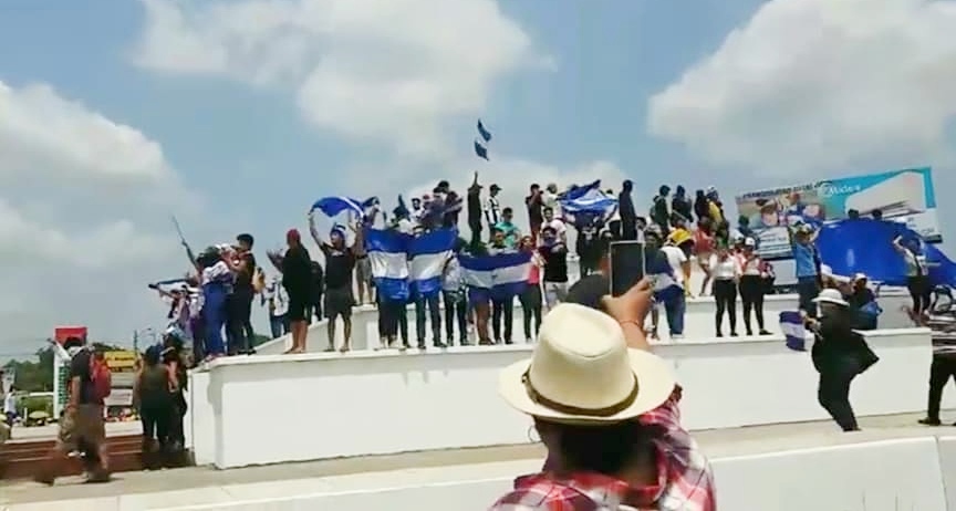 Ciudadanos burlan estado policial de facto y protestan contra Ortega