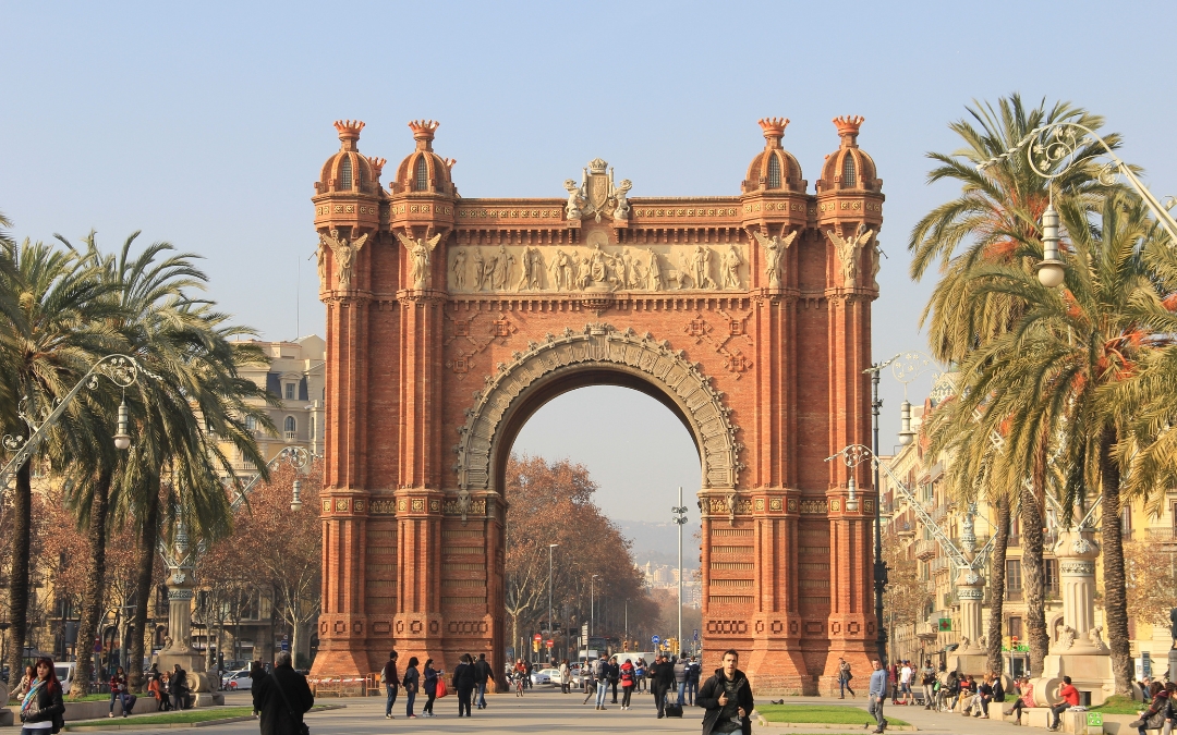 Entra en vigor el reglamento de extranjería en España, esto es lo que debes saber para regularizarte