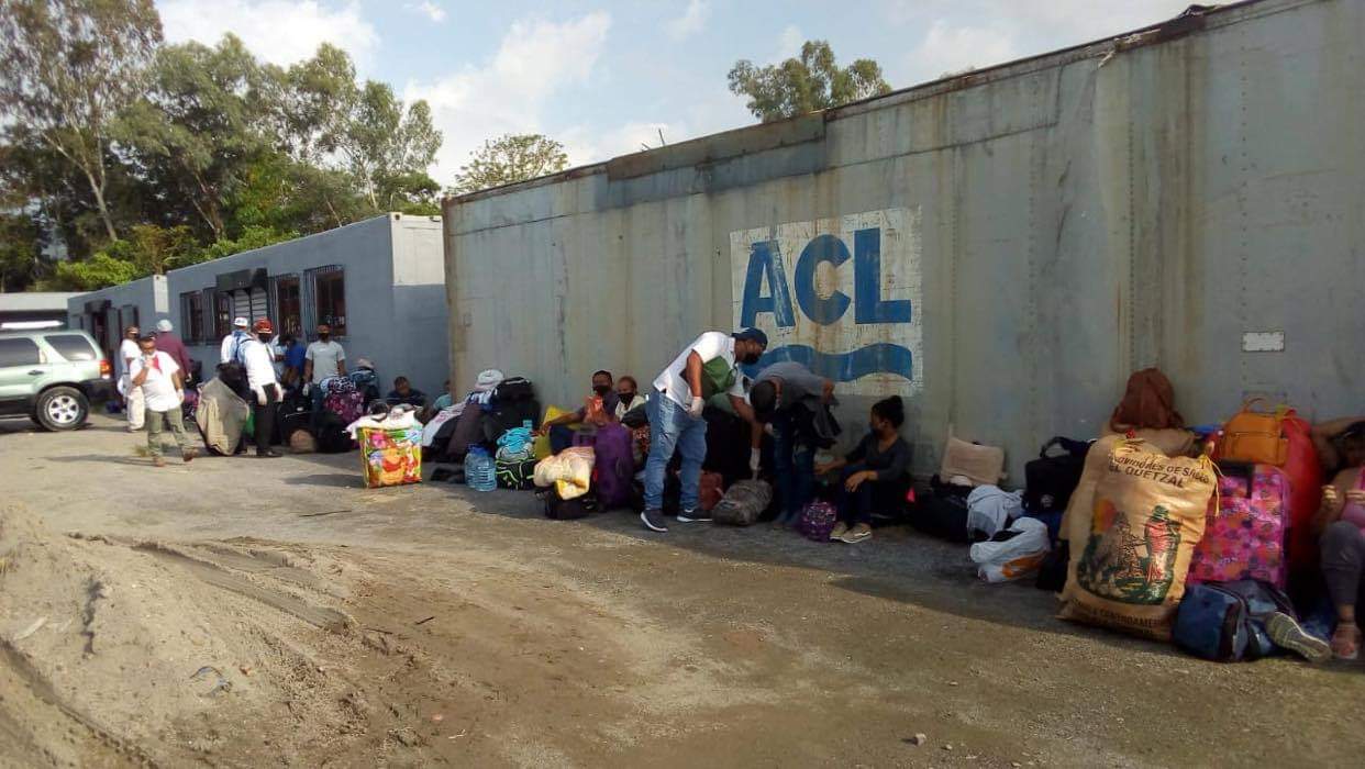 Nueve nicas con Covid-19 varados en Guatemala quedan aislados debajo de un furgón