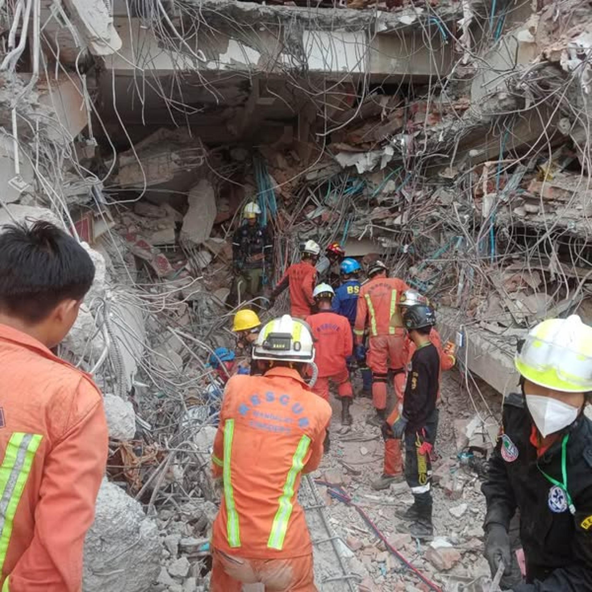 Birmania contabiliza 3.600 muertos y más de 5.000 heridos por el terremoto, según la junta