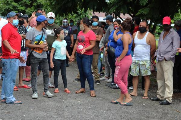 Nicaragüenses cruzan frontera con Honduras por puntos ciegos