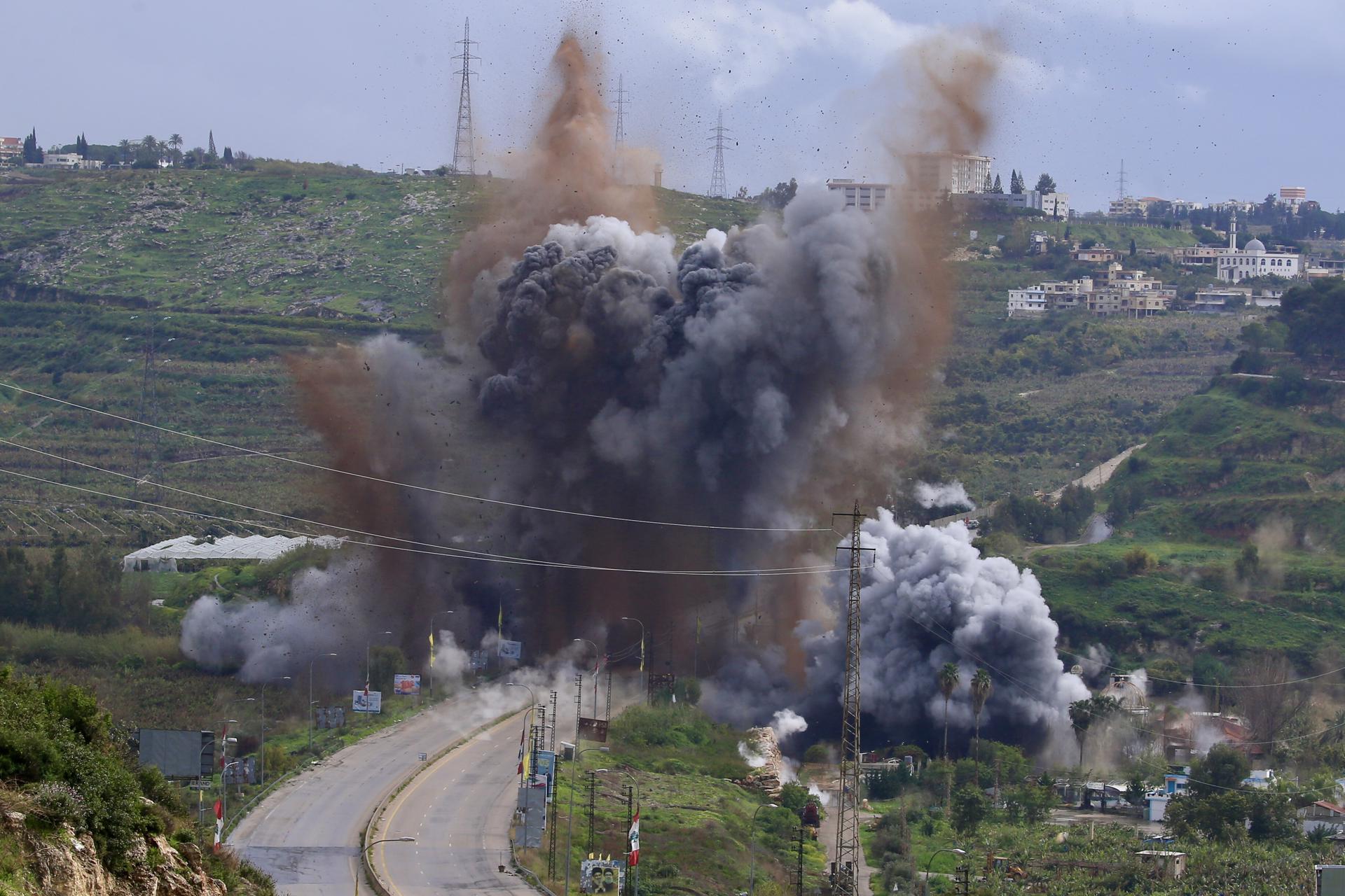 El Ejército israelí anuncia una «oleada de ataques» en el sur del Líbano