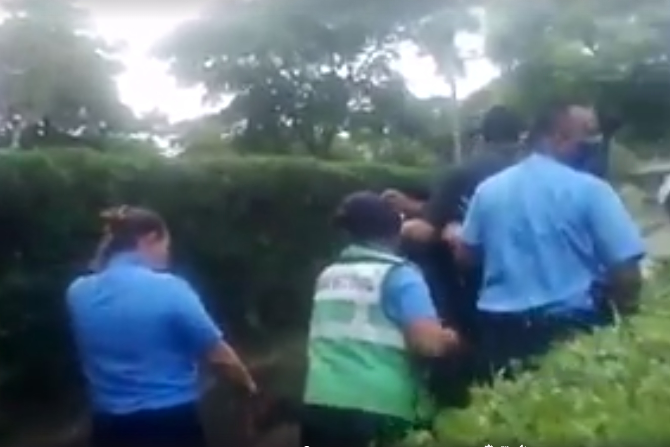 Policía Orteguista detiene a feligresas testigos del atentado en Catedral de Managua