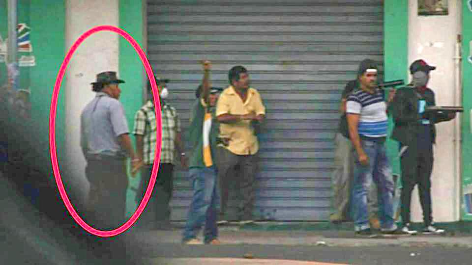Presidente de los “Defensores de la Patria”: Paramilitar y tomatierra