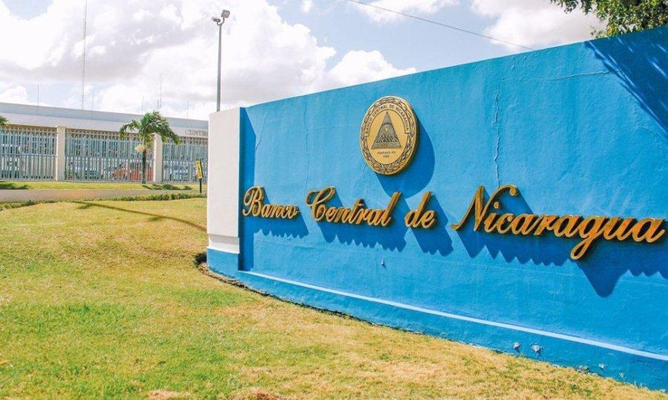 Ortega busca dólares para llenar “hueco financiero” y evitar una devaluación