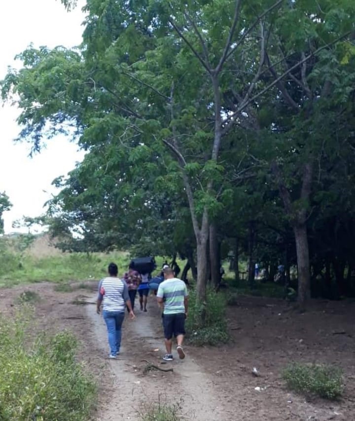 Trabas migratorias vuelven más caro, largo y riesgoso el cruce irregular en Peñas Blancas