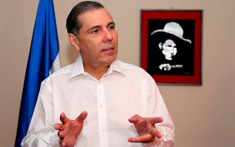 Hernán Estrada, otro funcionario que le renuncia a Daniel Ortega
