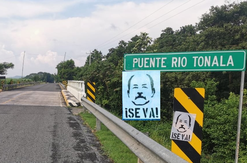 “¡Se va!”, el cartel con la cara de Ortega que inunda Nicaragua