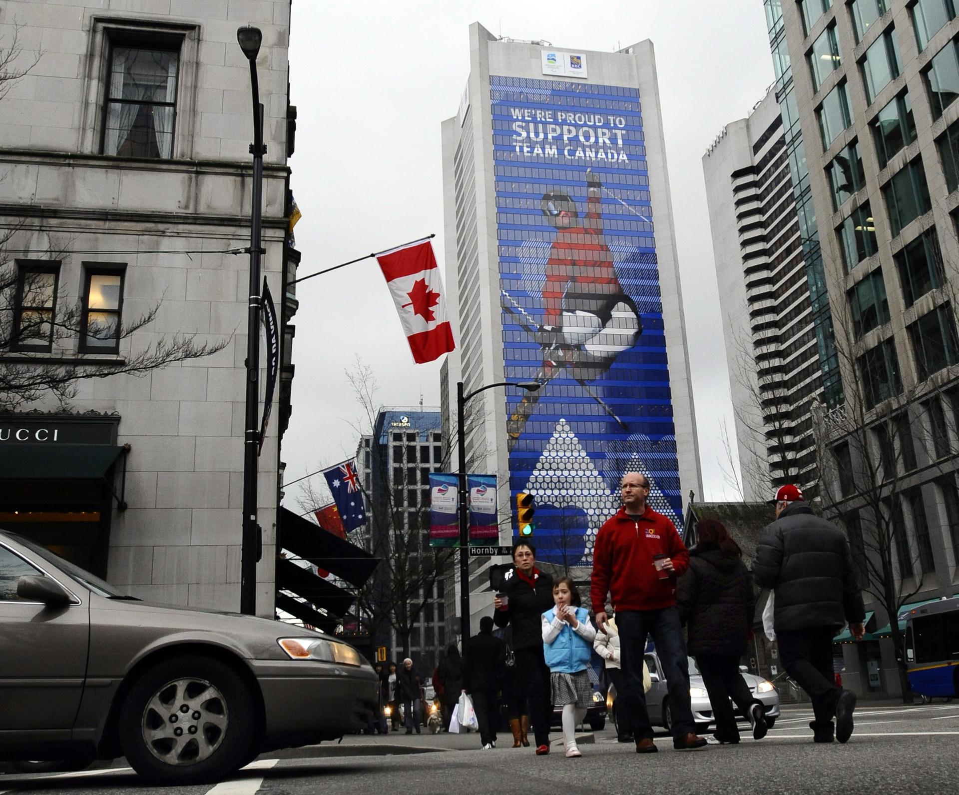 La guerra comercial con EE.UU. podría costarle a cada canadiense unos 400 dólares al año