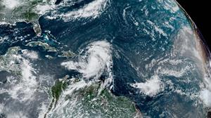 Emiten alerta por huracán el sábado en Bermudas