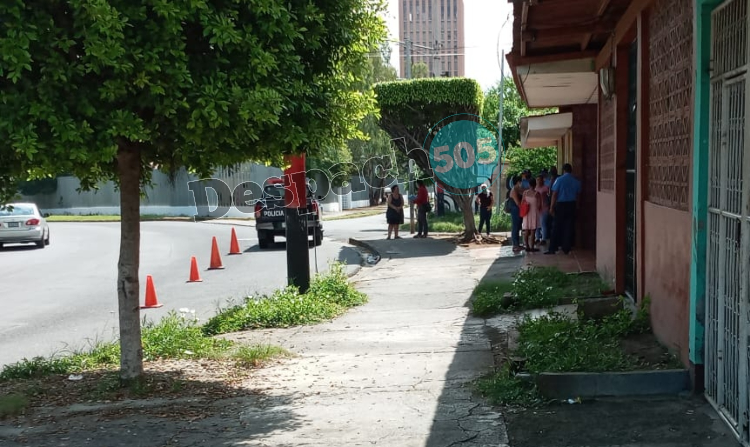 Policía bloquea acceso a oficinas del Movimiento María Elena Cuadra y temen confiscación