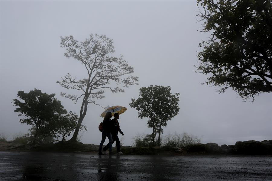 “La Niña” causará fuertes lluvias en octubre y se esperan ciclones