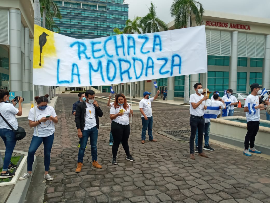 Jóvenes vuelven a las calles en rechazo a “leyes mordaza” de Ortega