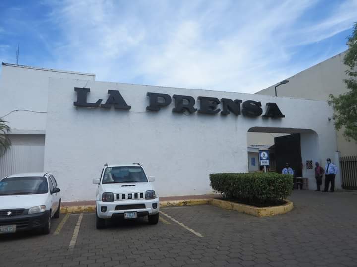 Demanda contra La Prensa podría terminar en embargo, advierte jueza