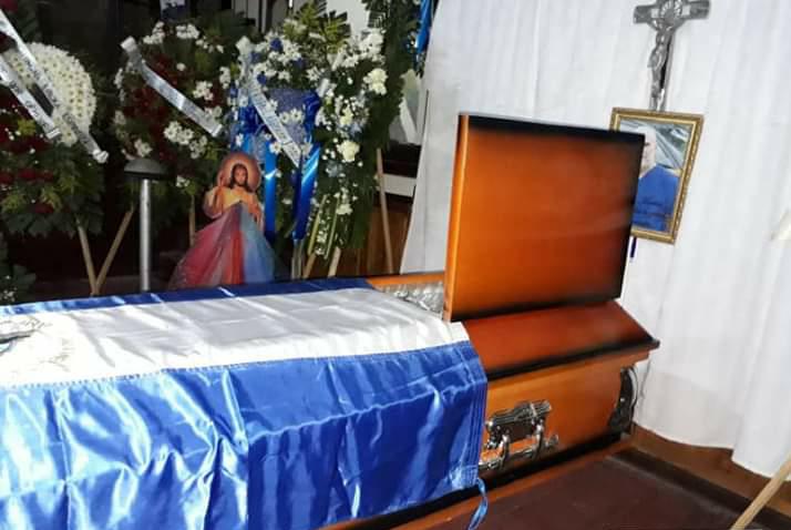 Policía orteguista no respeta dolor por asesinato de Eddy Montes Praslin