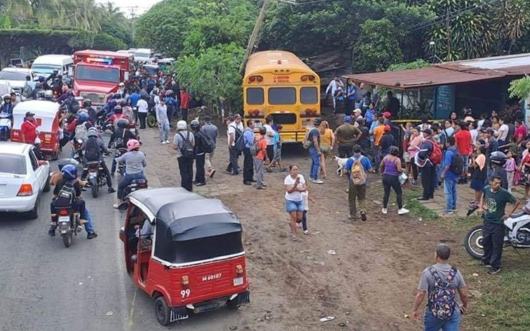 Dos muertos y 10 heridos en accidente de un bus sin frenos en Ticuantepe