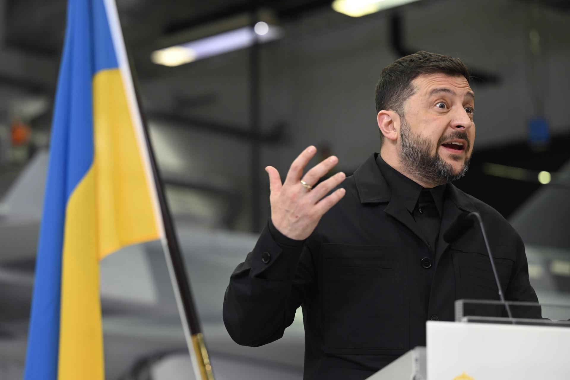 Zelenski dice que sus relaciones con Estados Unidos se han movido hacia el lado «correcto»