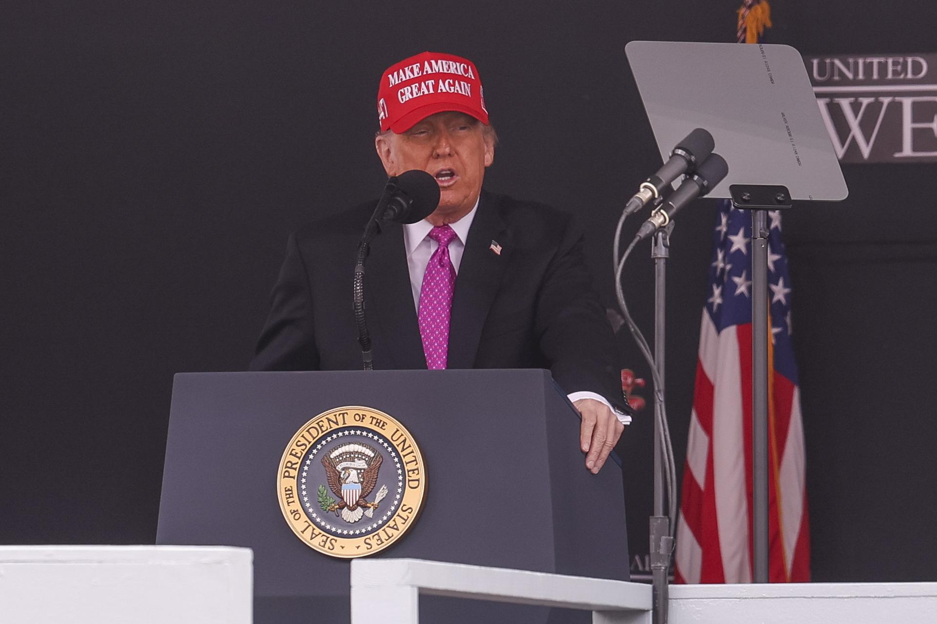 Trump se dispone a cancelar todos los fondos federales destinados a la Harvard
