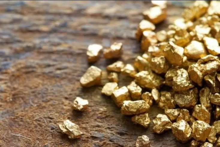 El oro supera los 3.000 dólares por onza por primera vez en su historia