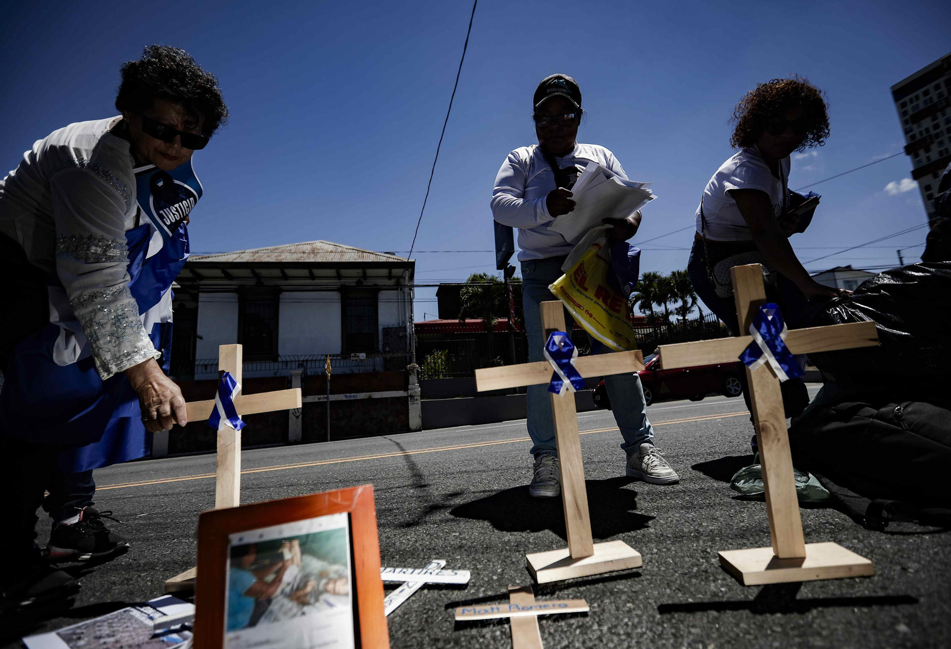 Opositores nicaragüenses en Costa Rica conmemoran aniversario de protestas contra Ortega