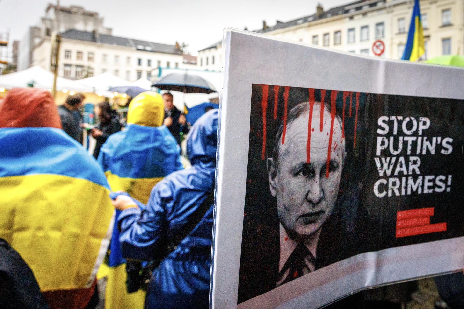 Putin confirma el ataque a Ucrania con un misil balístico hipersónico sin carga nuclear
