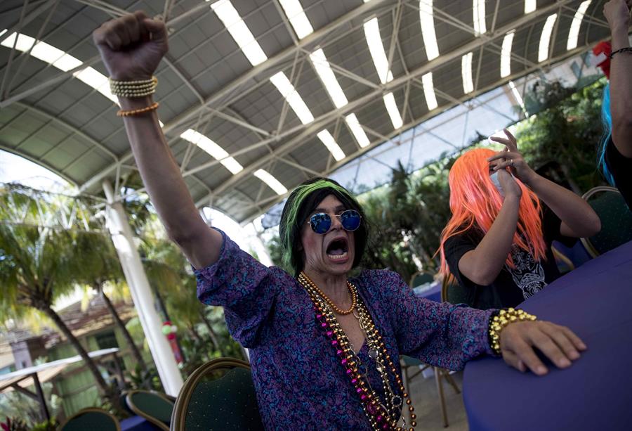 Burla contra la mordaza, jóvenes desafían los «superpoderes» represores de Ortega
